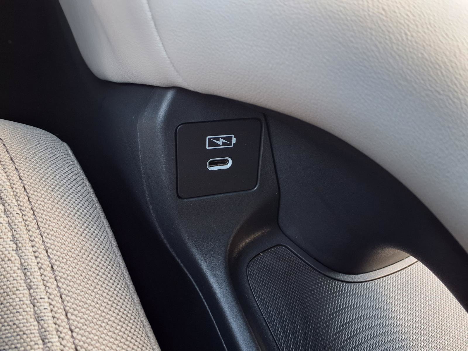 Certified 2027 Honda HR-V LX image 9