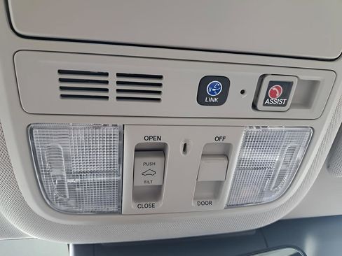 Used 2022 Honda Accord Touring image 25