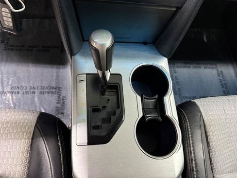 Used 2012 Toyota Camry SE FWD image 19