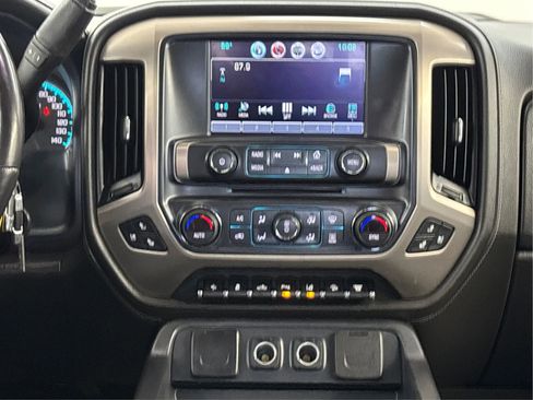 Used 2019 GMC Sierra 2500 Denali w/ Duramax Plus Package AWD/4WD image 19