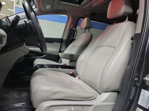 Used 2019 Honda Odyssey Touring image 24