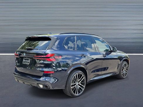 Used 2025 BMW X5 sDrive40i w/ M Sport Package RWD image 3