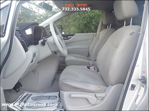 Used 2014 Nissan Quest S image 9