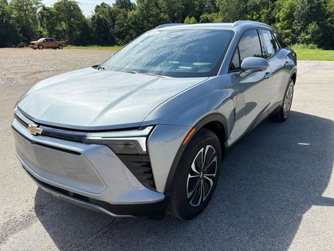 Used 2024 Chevrolet Blazer EV LT AWD/4WD image 7