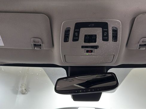 Used 2023 Toyota Sienna XLE image 11