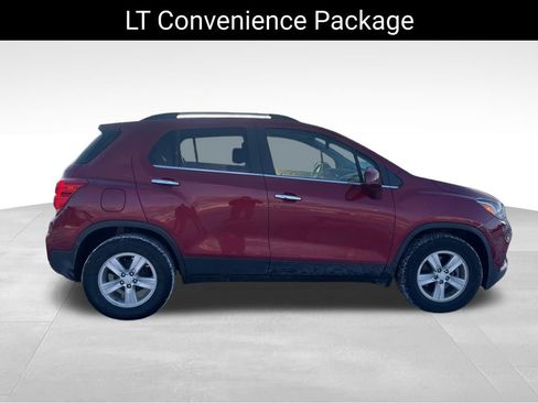 Certified 2020 Chevrolet Trax LT w/ LT Convenience Package image 9