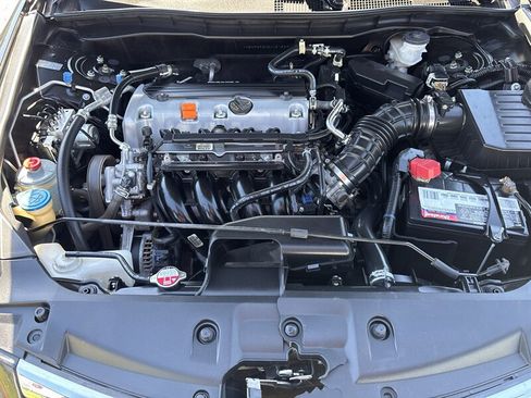 Used 2011 Honda Accord SE image 25