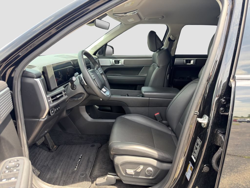 Used 2024 Hyundai Santa Fe SEL FWD image 9