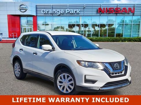 Used 2020 Nissan Rogue S image 1