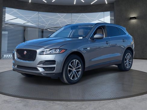 Used 2020 Jaguar F-PACE Premium image 2