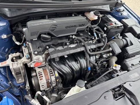 Used 2023 Hyundai Elantra SEL w/ Convenience Package image 25