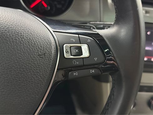 Used 2015 Volkswagen Golf TDI SE image 25