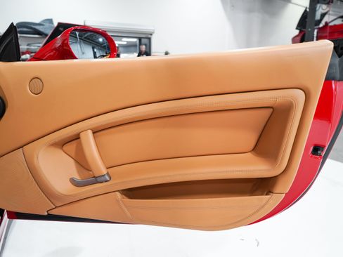 Used 2009 Ferrari California RWD image 17