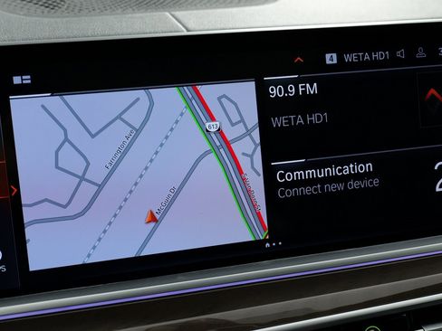 Used 2022 BMW X5 xDrive40i w/ Parking Assistance Package image 49