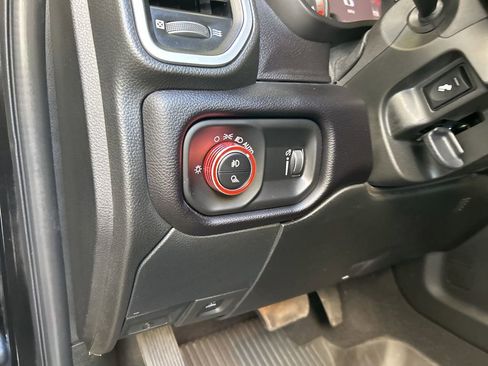 Used 2021 RAM 2500 Big Horn w/ Level 2 Equipment Group image 43