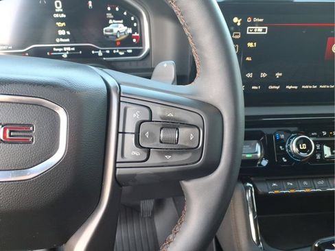 Used 2023 GMC Sierra 1500 AT4 w/ AT4 Premium Package AWD/4WD image 27