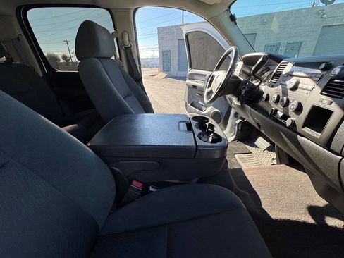 Used 2009 GMC Sierra 3500 SLE w/ Convenience Package image 27