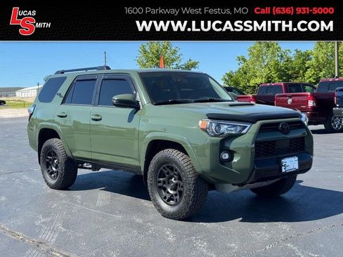 Used 2022 Toyota 4Runner TRD Off-Road Premium AWD/4WD image 1