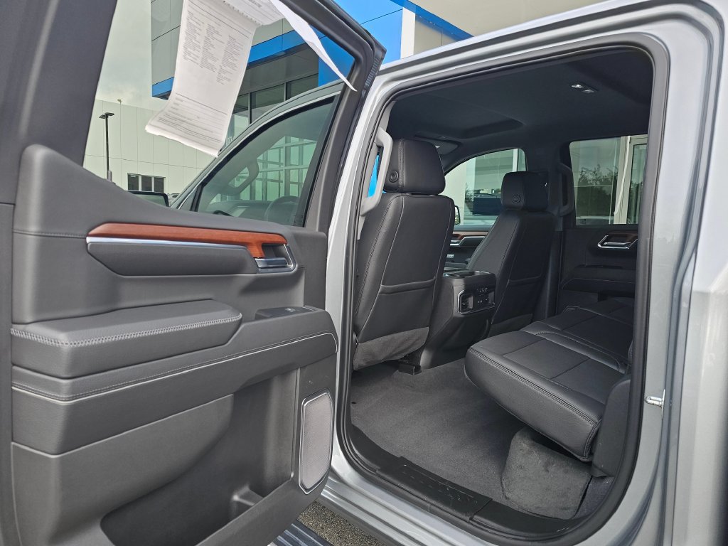 Used 2023 GMC Sierra 1500 Denali w/ Technology Package AWD/4WD image 21