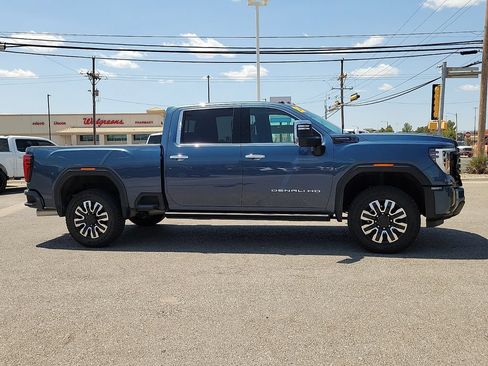 Used 2025 GMC Sierra 2500 Denali Ultimate AWD/4WD image 14