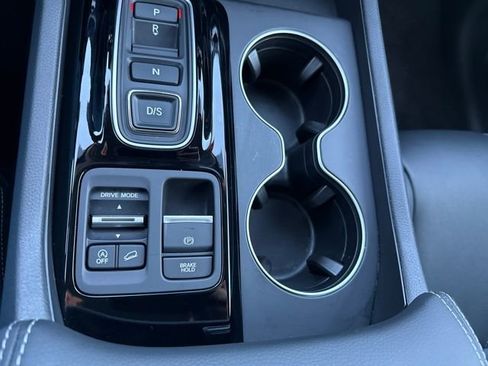 Used 2025 Honda Pilot EX-L image 31