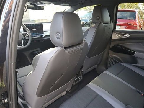 New 2025 Volkswagen ID.4 Pro S image 10
