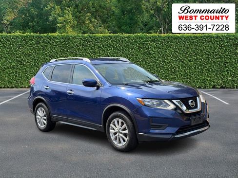 Used 2017 Nissan Rogue SV AWD/4WD image 1