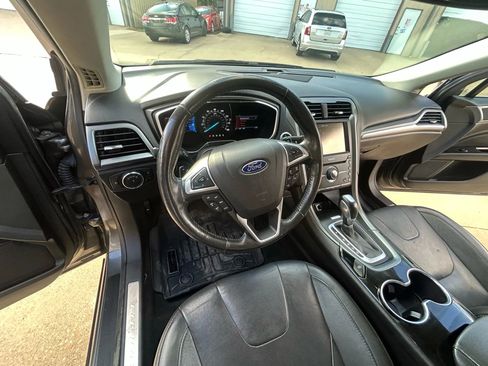 Used 2016 Ford Fusion Titanium image 14