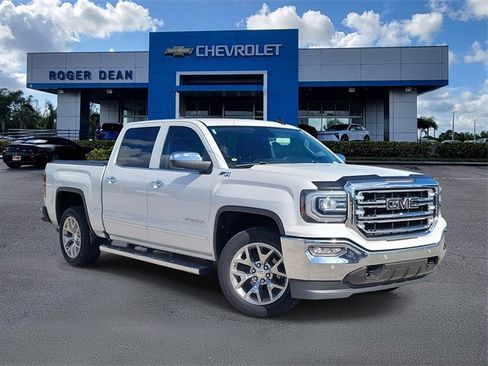 Used 2018 GMC Sierra 1500 SLT image 1