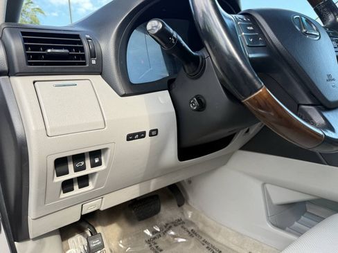 Used 2010 Lexus RX 350 AWD w/ Premium Pkg image 18