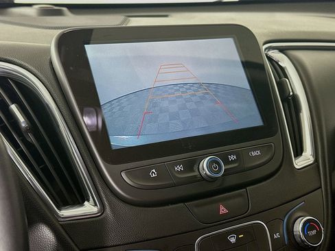 Used 2016 Chevrolet Malibu LT w/ Leather Package image 18