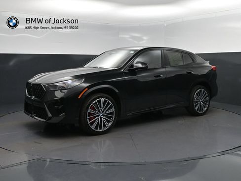 New 2026 BMW X2 xDrive28i w/ Technology Package AWD/4WD image 3