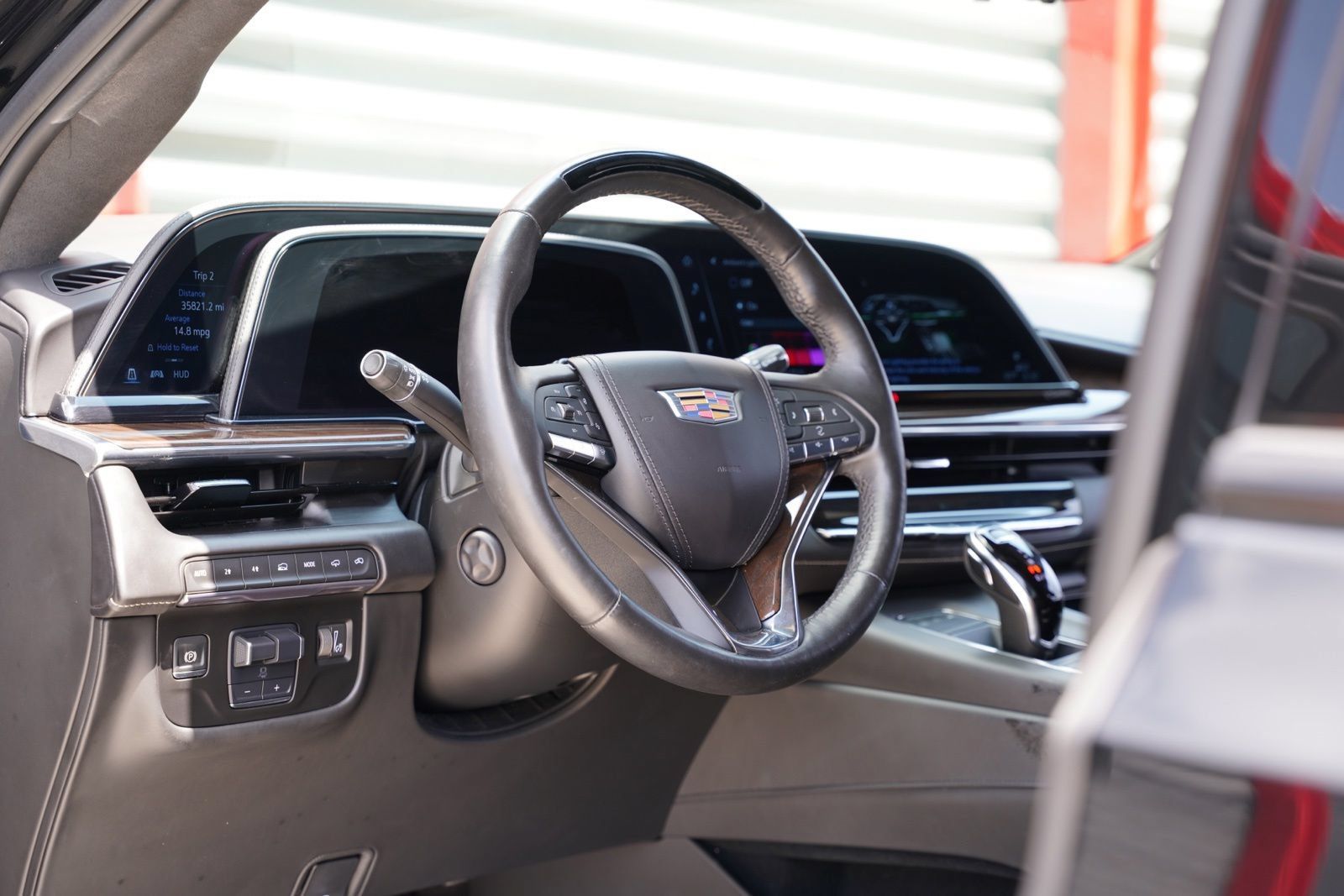 Used 2024 Cadillac Escalade ESV Sport Platinum AWD/4WD image 14