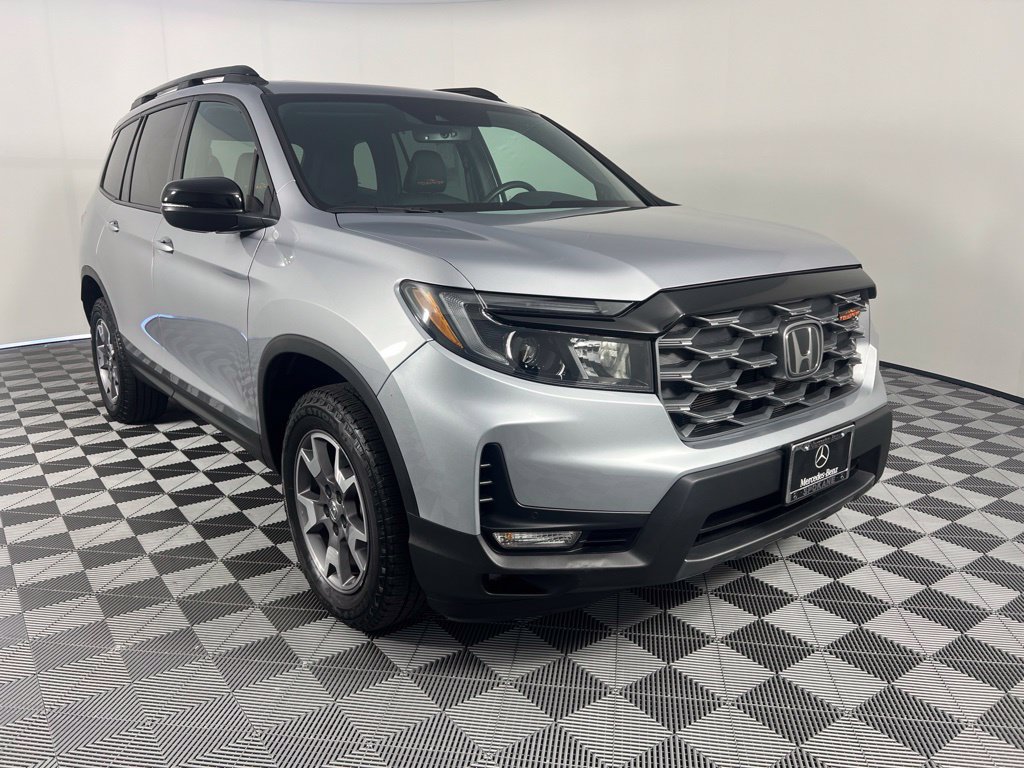 Used 2023 Honda Passport TrailSport image 1
