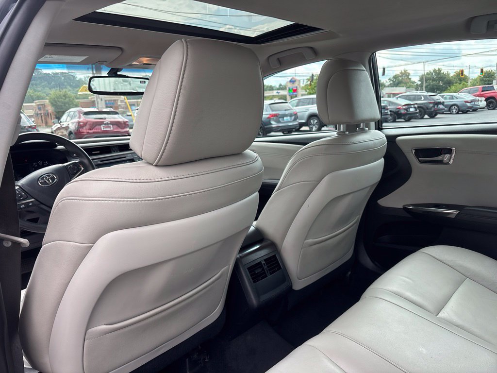 Used 2016 Toyota Avalon XLE Premium FWD image 30