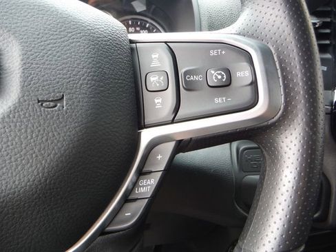 New 2026 Jeep Grand Wagoneer L Limited AWD/4WD image 36
