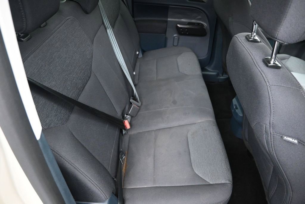 Used 2025 Ford Maverick XL FWD image 21