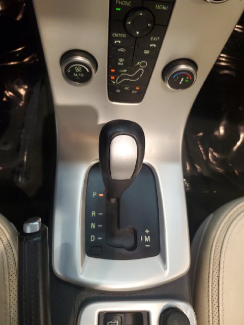 Used 2012 Volvo C70 T5 FWD image 32