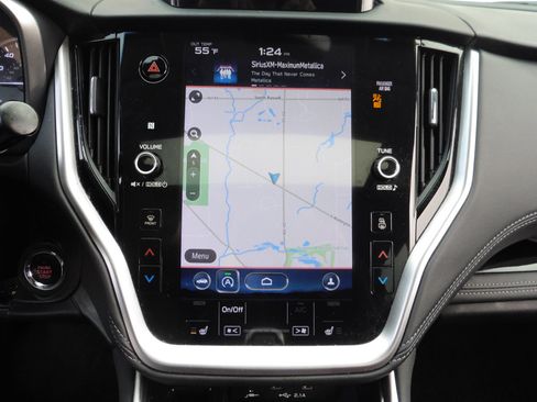 Used 2021 Subaru Outback Limited image 4