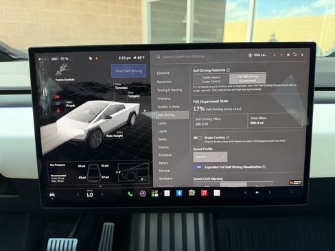Used 2024 Tesla Cybertruck AWD Crew Cab image 21