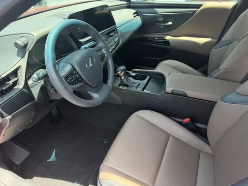 Used 2023 Lexus ES 350 w/ Premium Package FWD image 13