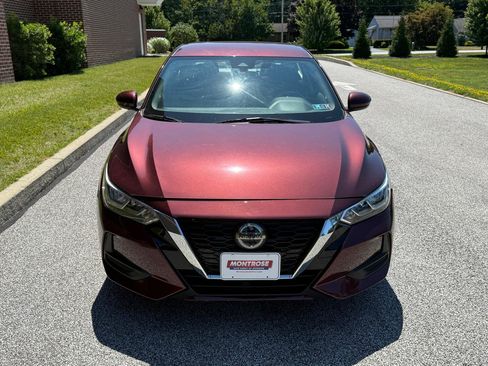 Used 2021 Nissan Sentra SV FWD image 2