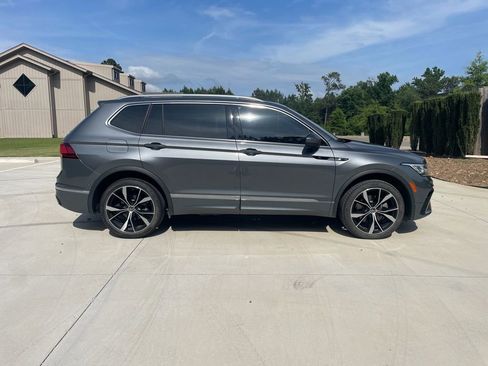 Used 2024 Volkswagen Tiguan SEL R-Line w/ MDO Package, Two-Row AWD/4WD image 7