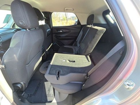 Certified 2025 Chevrolet TrailBlazer LS w/ LS Convenience Package image 24