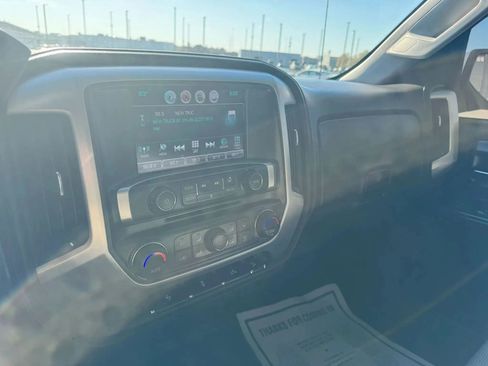 Used 2017 GMC Sierra 1500 SLE w/ SLE Value Package AWD/4WD image 17