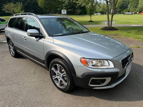 Used 2013 Volvo XC70 T6 AWD/4WD image 9