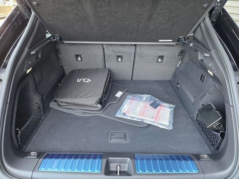 New 2026 Porsche Macan 4 Electric image 27