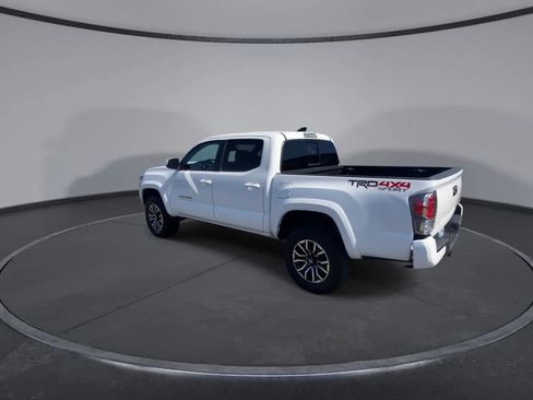 Certified 2021 Toyota Tacoma TRD Sport AWD/4WD image 6