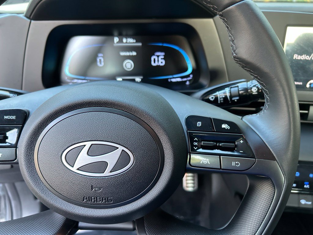 Used 2026 Hyundai Elantra Sport FWD image 21