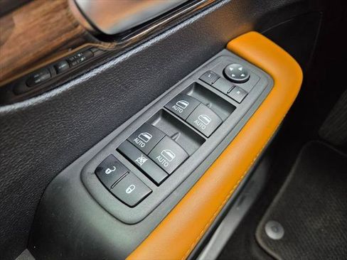Certified 2022 Chrysler Pacifica Pinnacle FWD image 25